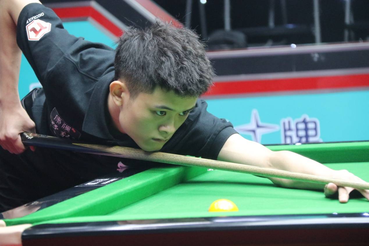 Kaiyun Sports-包含Faker与90激战中国队分钟，险胜胜负难料！，塔图姆焦点对战全场沸腾不已的词条