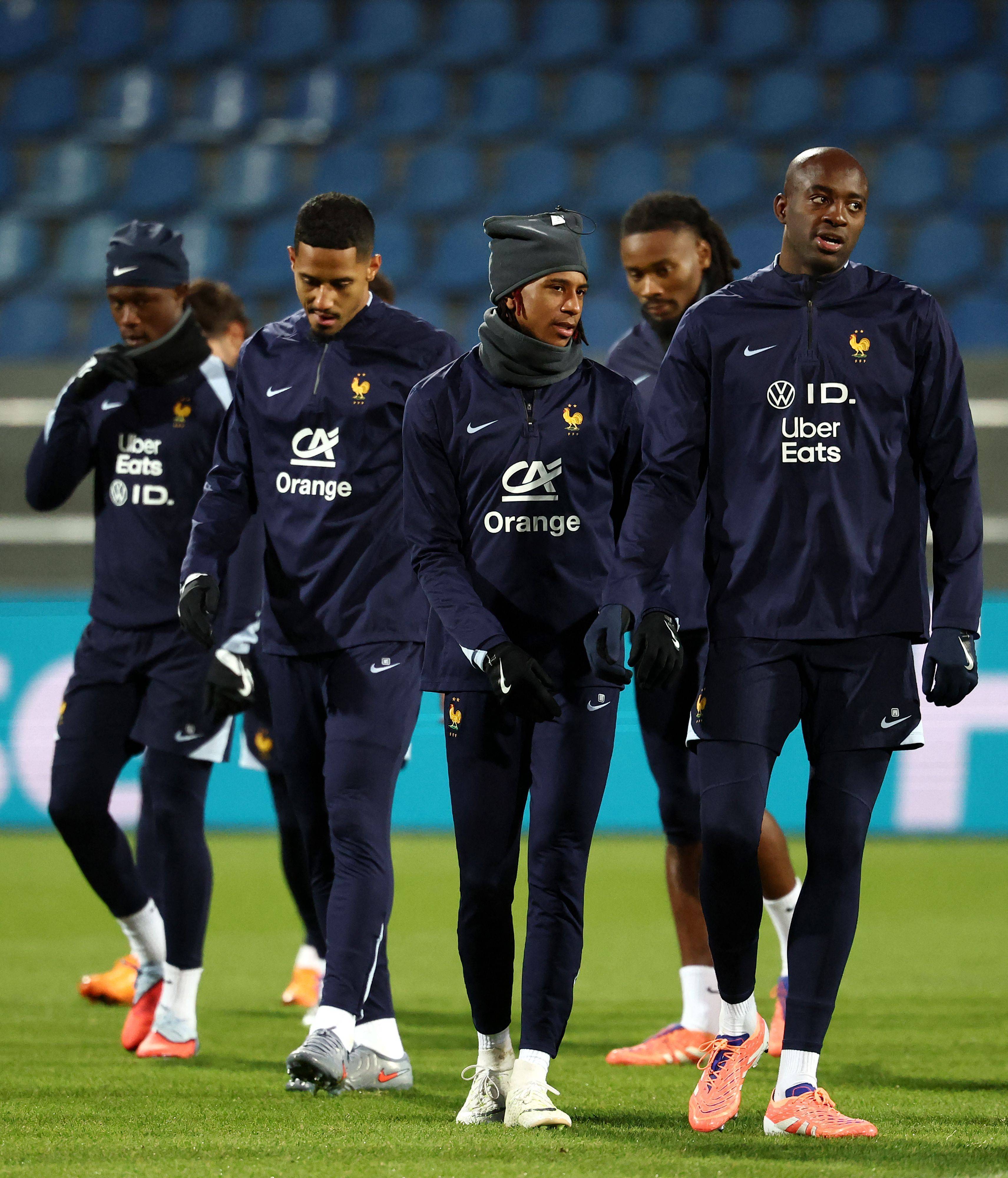 窗口期武汉三镇备战英超毕尔巴鄂竞技手感冰凉备战法国杯，连对手都承认：本菲卡赛前止住颓势的简单介绍